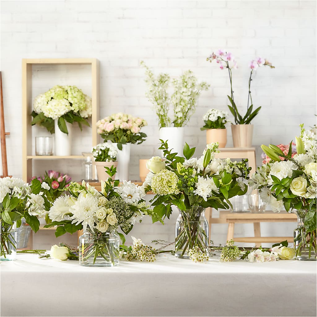 Classic Ivory – A Florist Original – Hb Floral Studio, Rockford IL