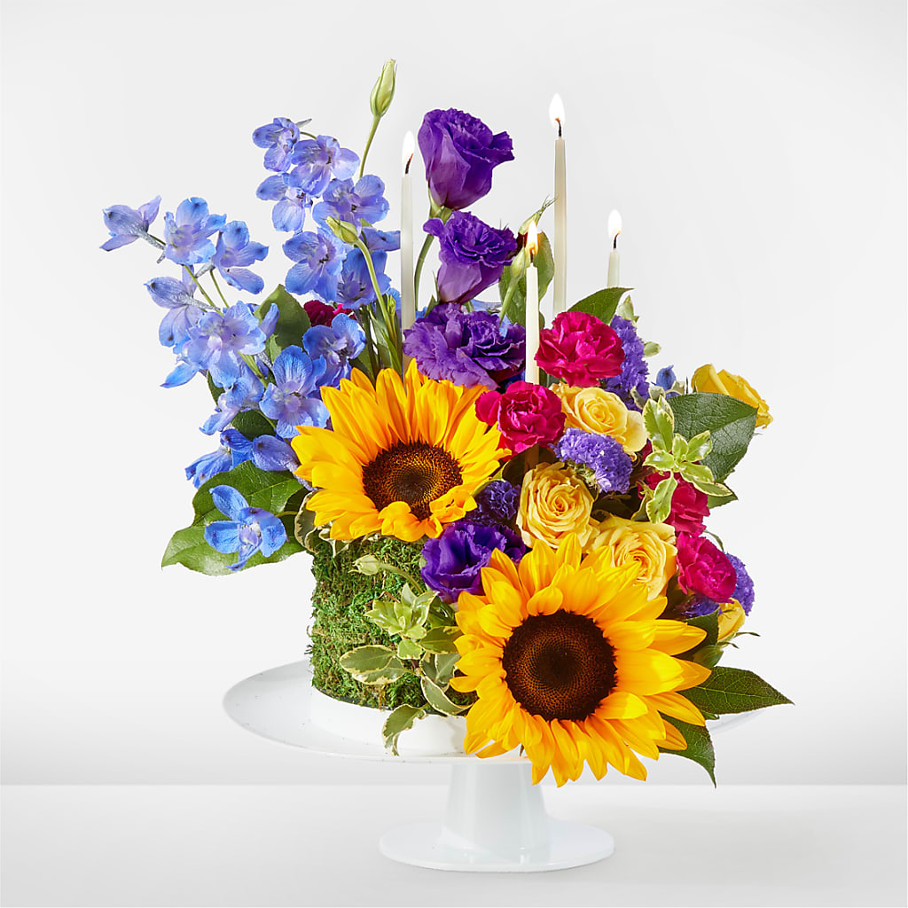 Star of the Day Floral Cake – Hb Floral Studio, Rockford IL