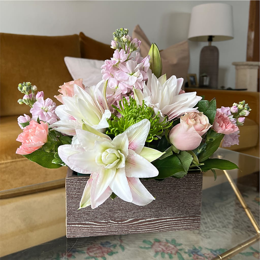 Beautiful Spirit Basket –  Hb Floral Studio, Rockford IL