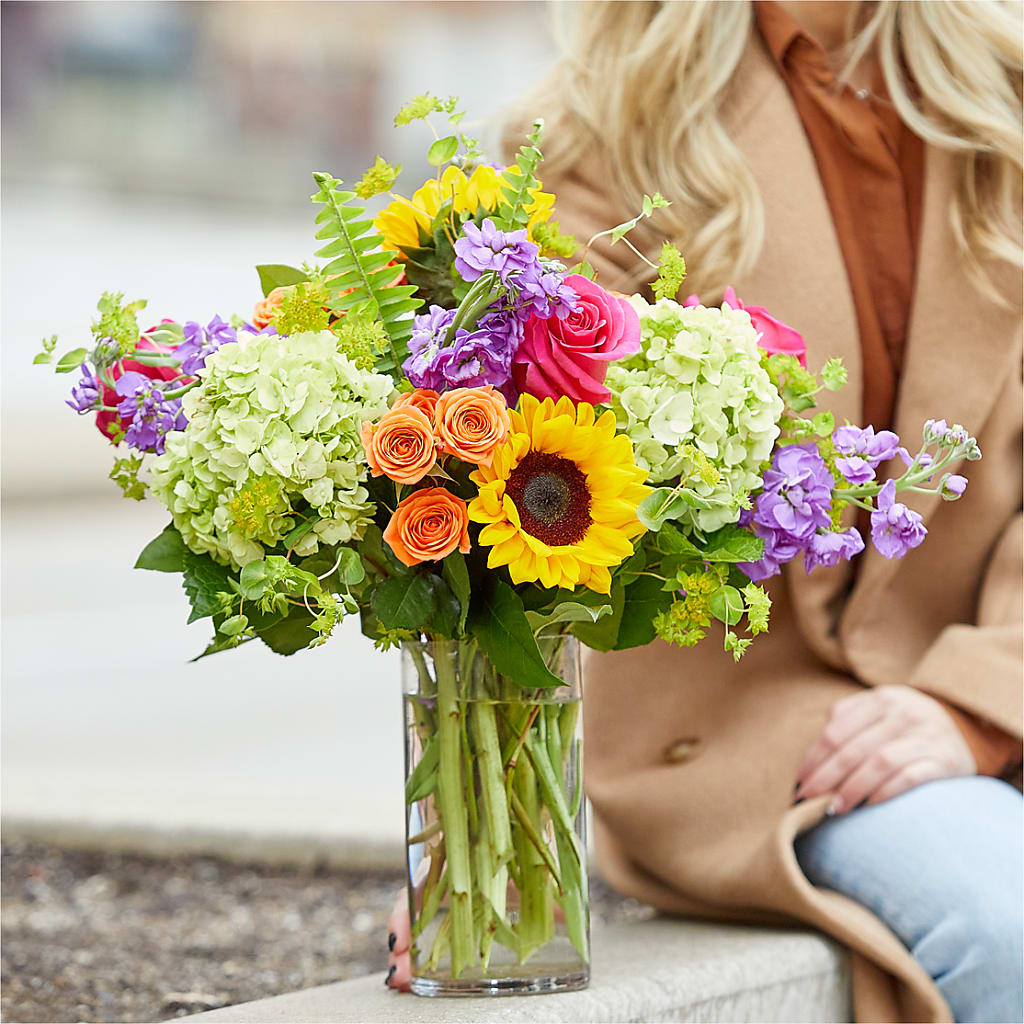 Vibrant Greetings Bouquet –  Hb Floral Studio, Rockford IL